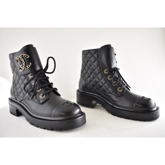 Chanel 21A Black Quilted Gold CC Chain Combat Lace Up Tie Ankle Short Boots 39.5 - Picture 3 of 15